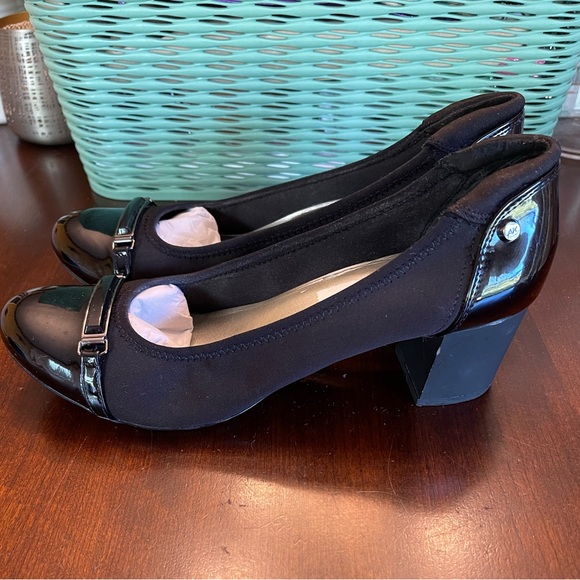 Anne Klein AK Sport Womens - Picture 2 of 9